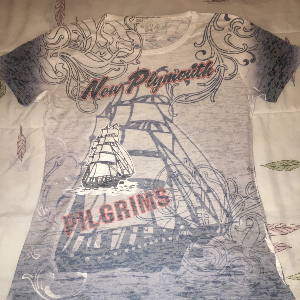 Blue 84 New Plymouth pilgrims T in medium